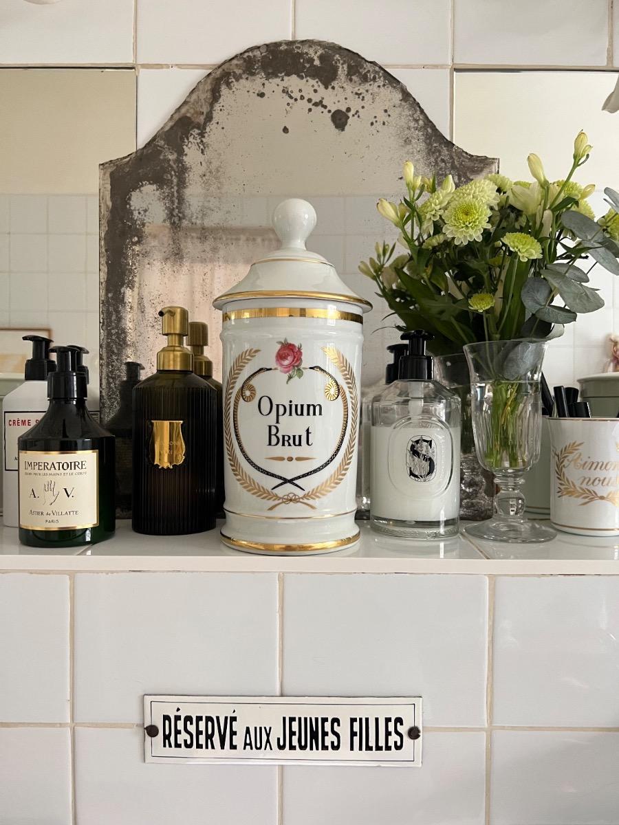 Pot d’apothicaire porcelaine 1940