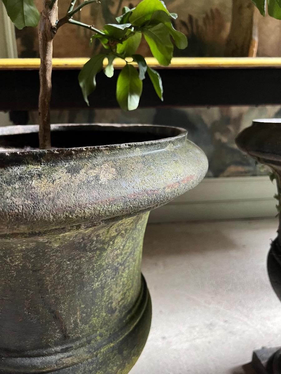 Suite 3 vases de jardin fonte ép. Directoire