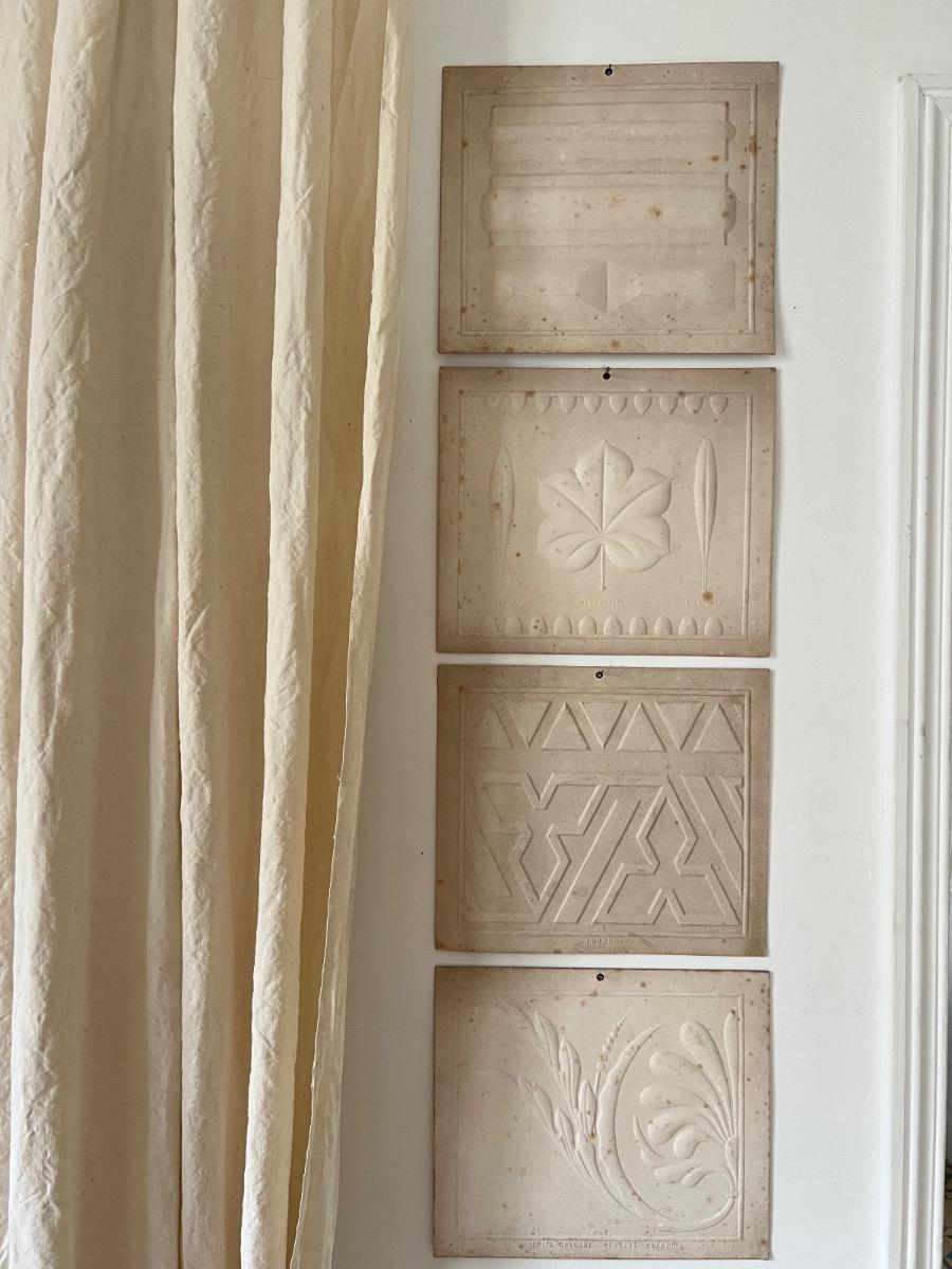 Suite de 4 ornementations à l’Antique