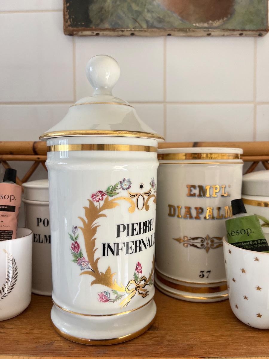 Pot d’apothicaire porcelaine 1950