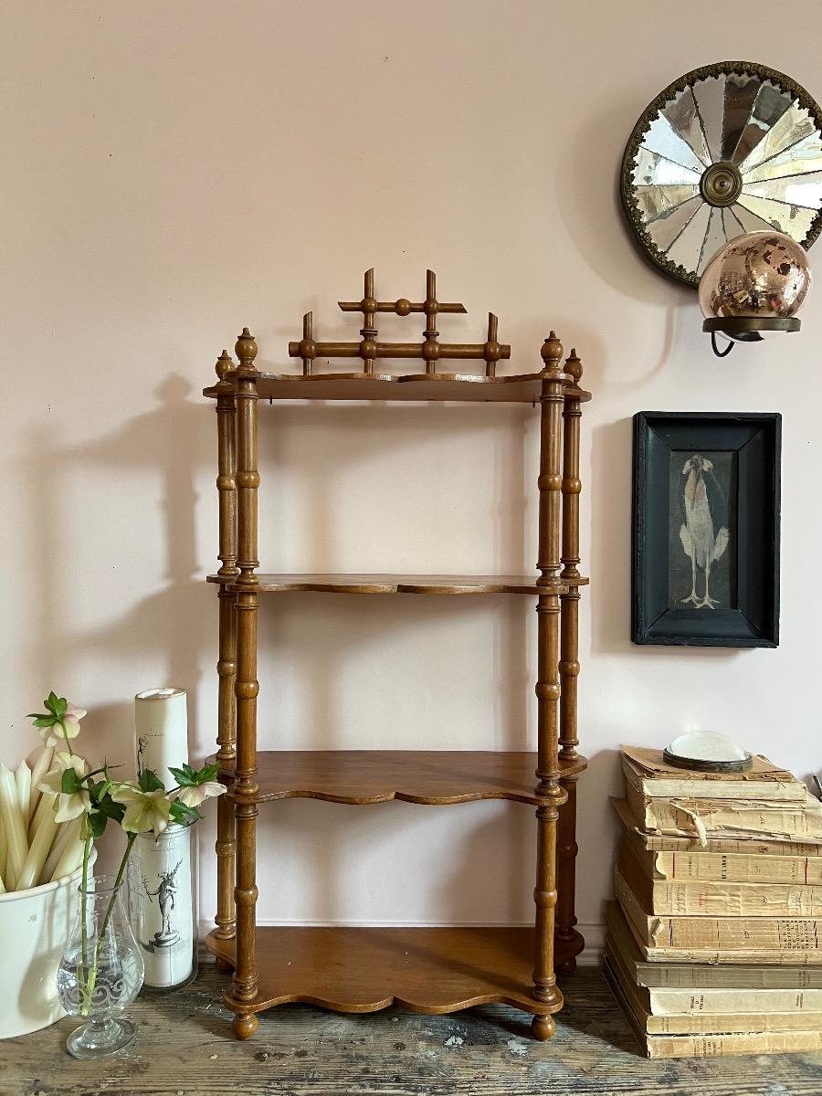 Étagère galbée XIXème
