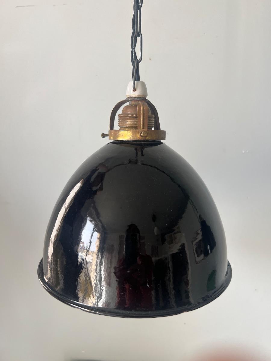 Suite de 3 suspensions tôle émaillée 1940