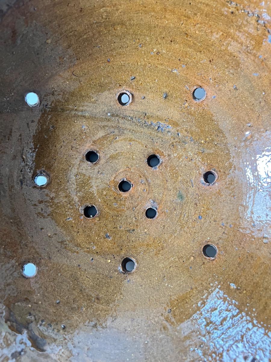 Égouttoir terre vernissée 1900