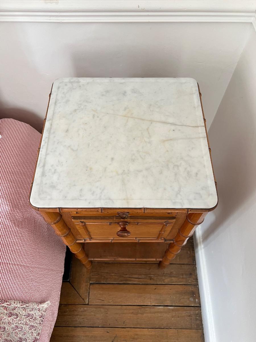 Chevet bois façon bambou 1900