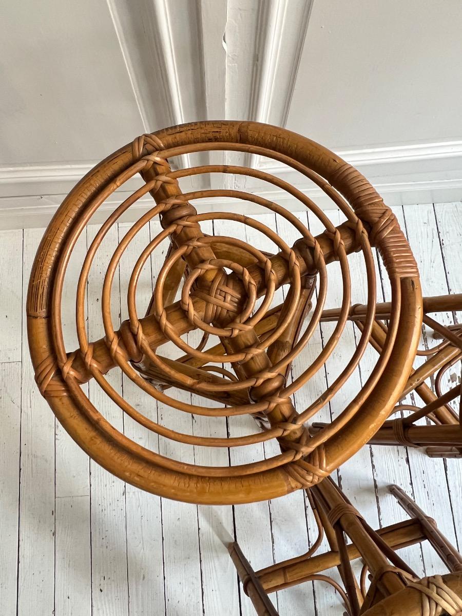 Suite de 4 tabourets de bar, rotin, 1950