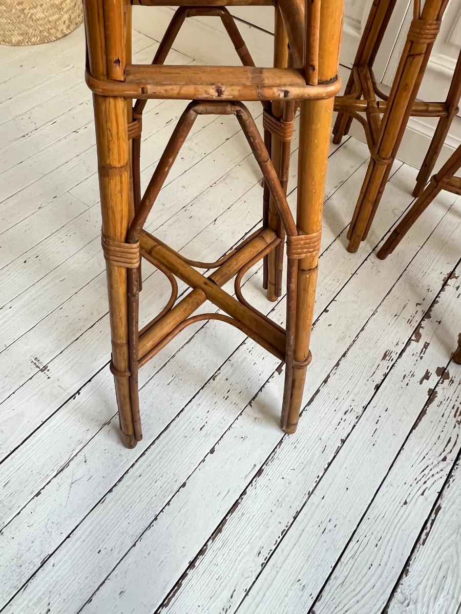Suite de 4 tabourets de bar, rotin, 1950