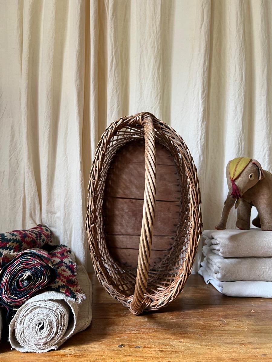 Grand panier oblong osier 1950