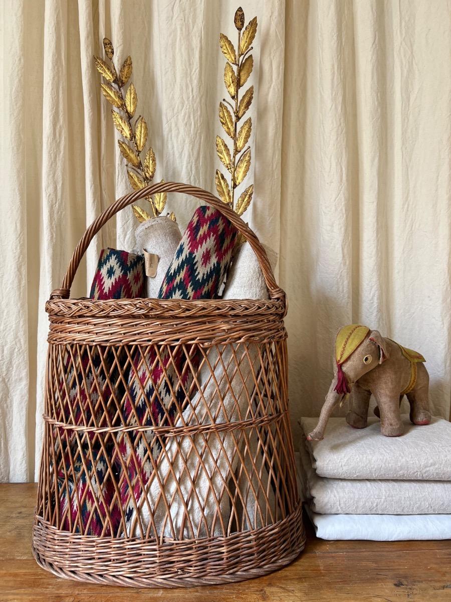 Grand panier oblong osier 1950