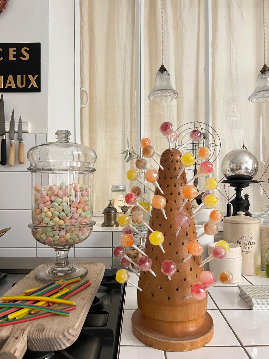 Grand présentoir à sucettes 1960