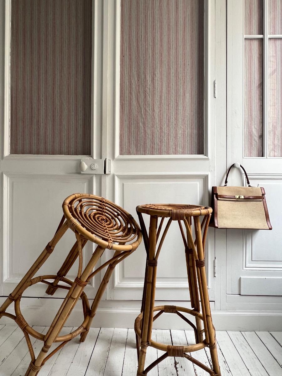 Paire de tabourets hauts rotin 1950