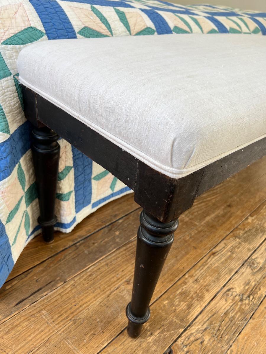 Banc XIXème retapissé lin ancien
