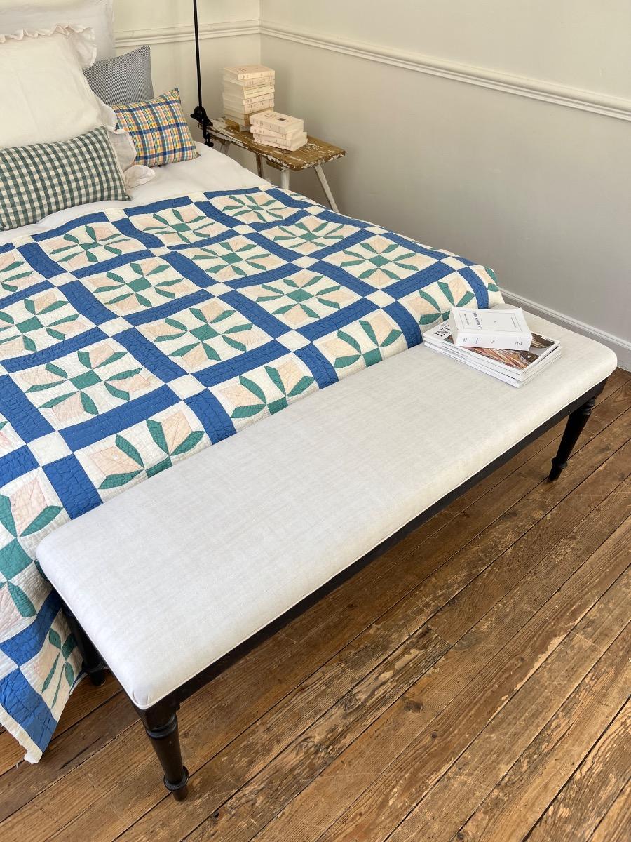 Banc XIXème retapissé lin ancien