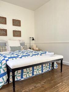 Banc XIXème retapissé lin ancien