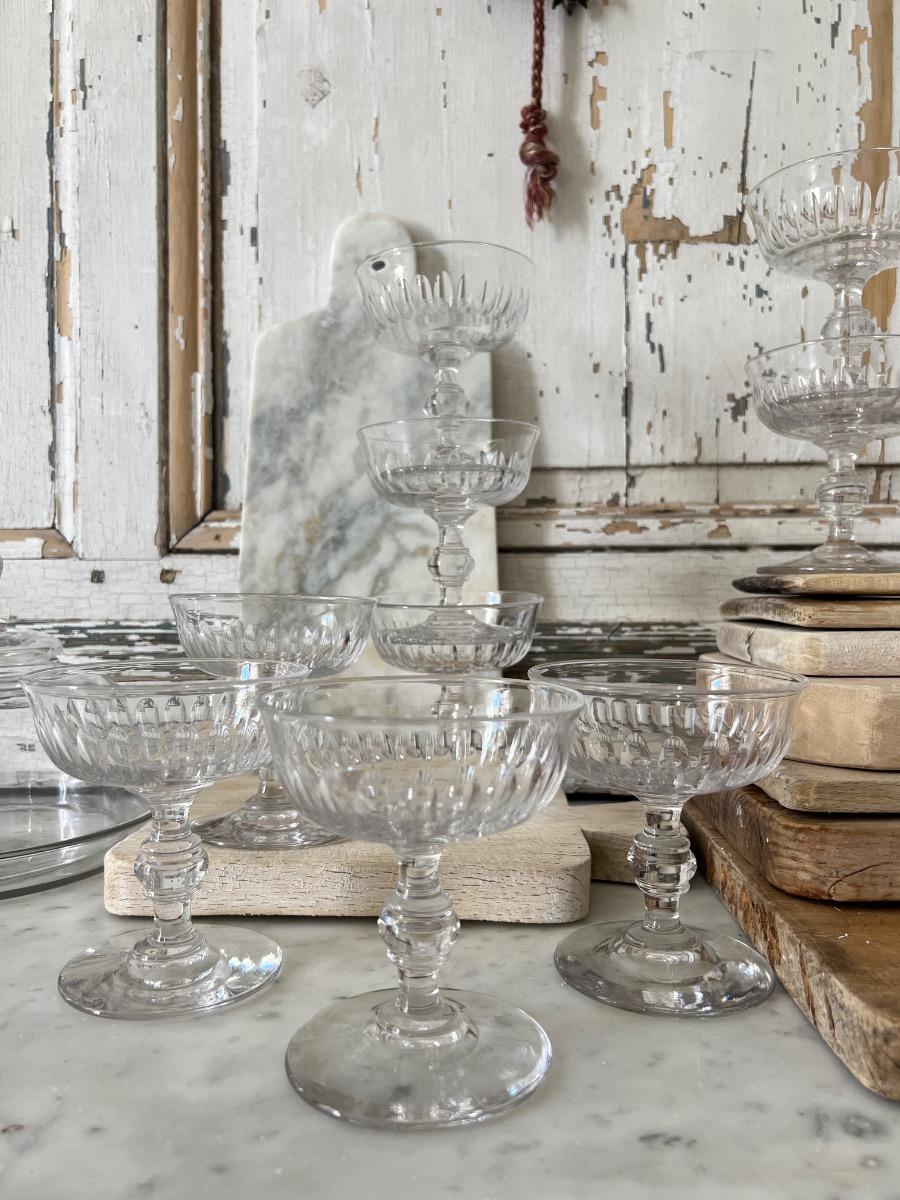 Service 12 coupes à champagne 1880