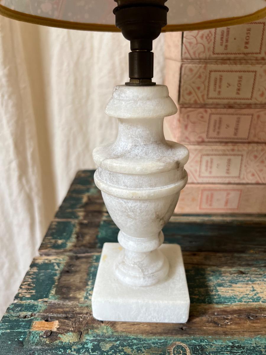 Lampe néoclassique albâtre 1940