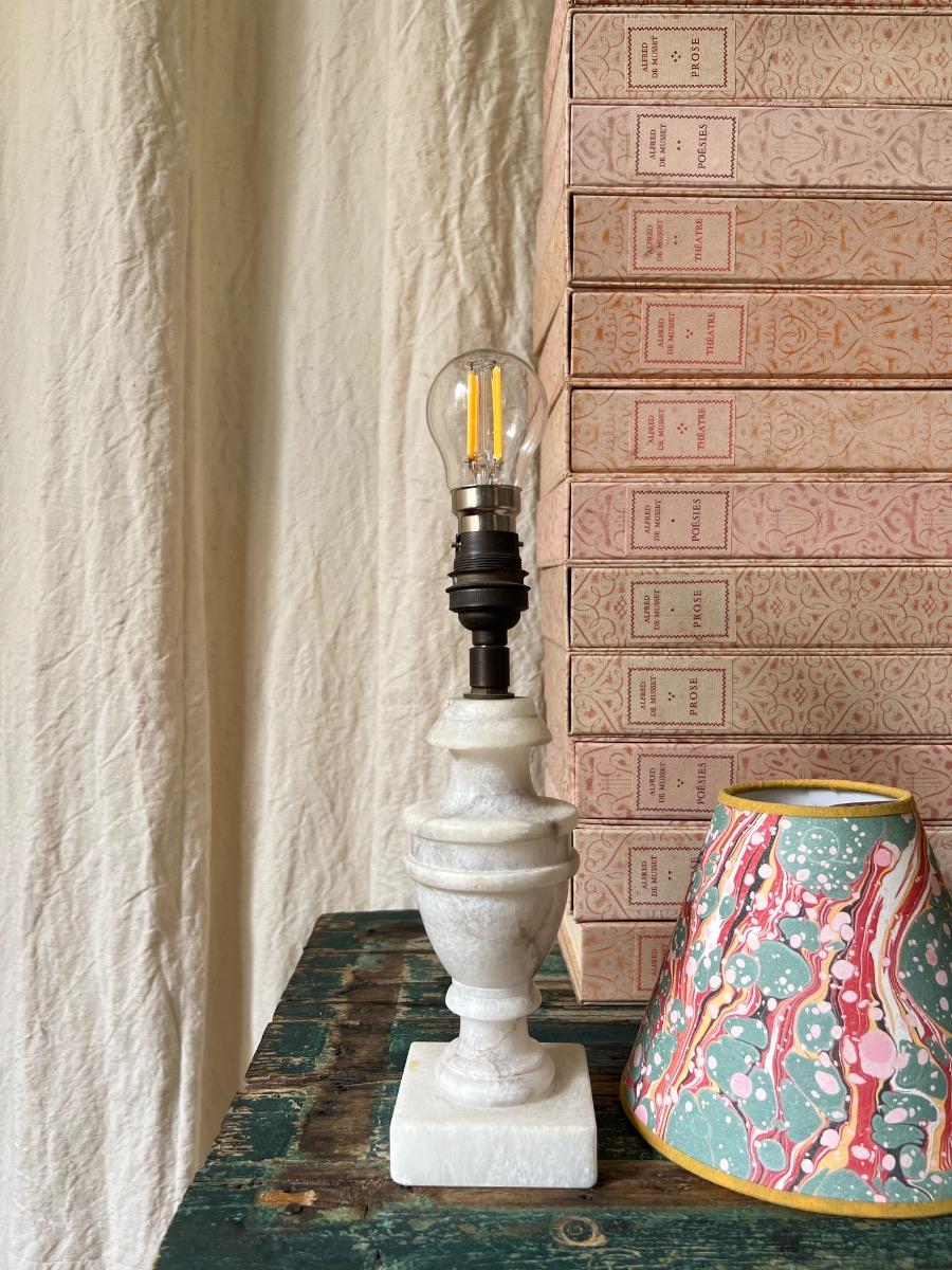 Lampe néoclassique albâtre 1940