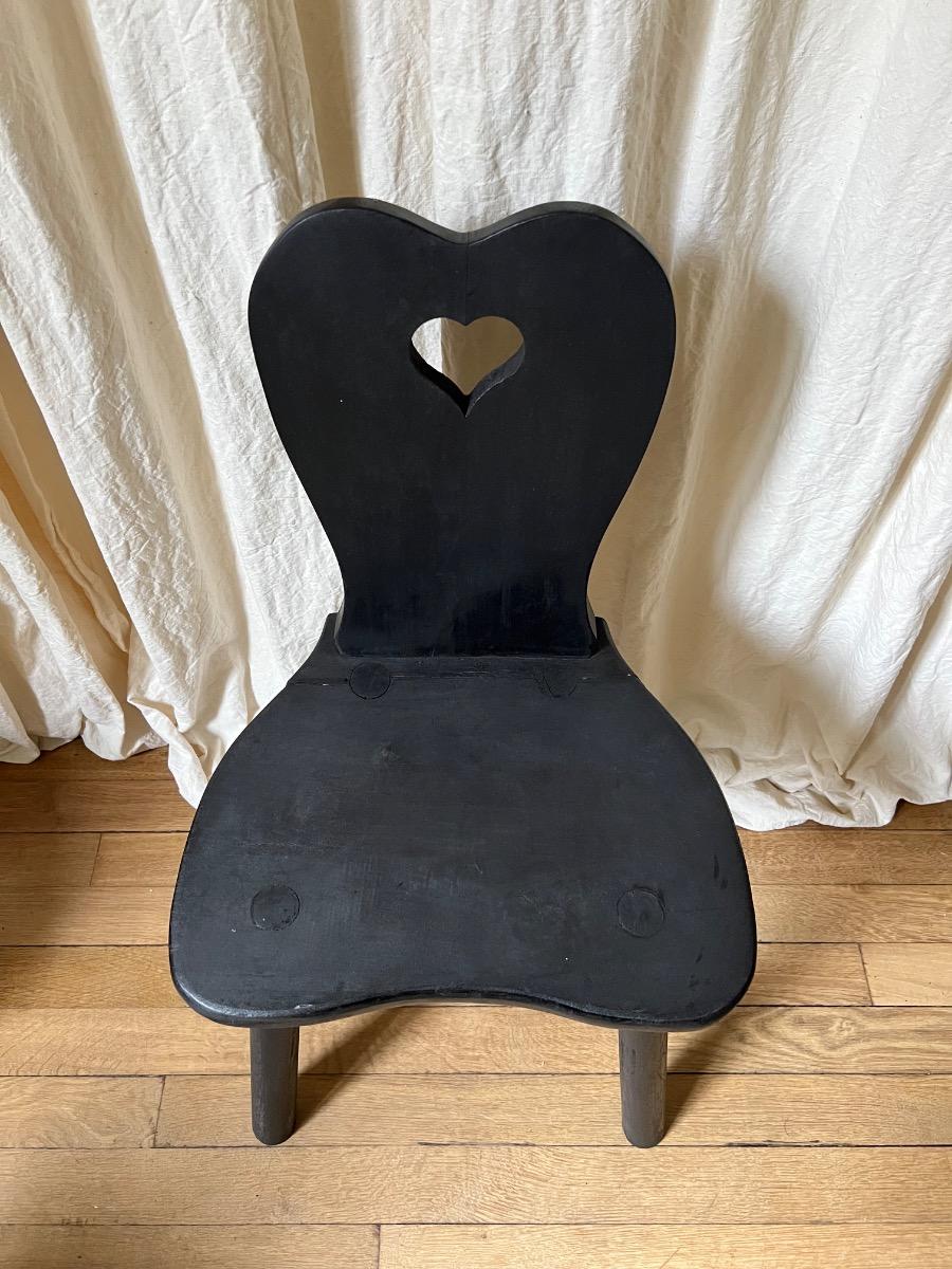 Suite de 4 chaises bois noirci 1960