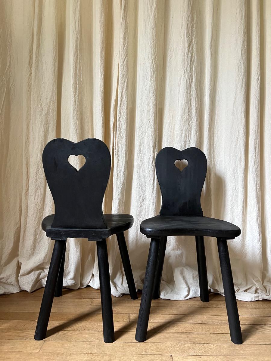 Suite de 4 chaises bois noirci 1960