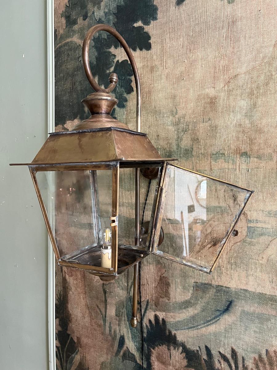 Paire de grandes lanternes laiton 1950