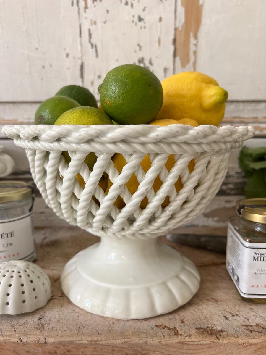 Coupe à fruits faïence tressée 1900