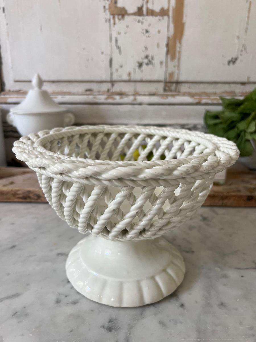 Coupe à fruits faïence tressée 1900