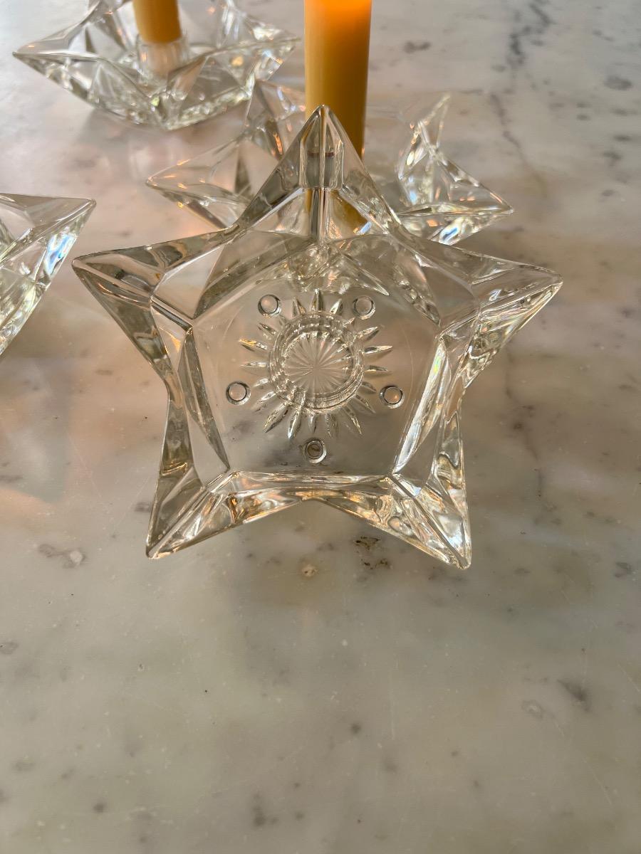 Suite 4 bougeoirs étoiles verre ciselé 1950