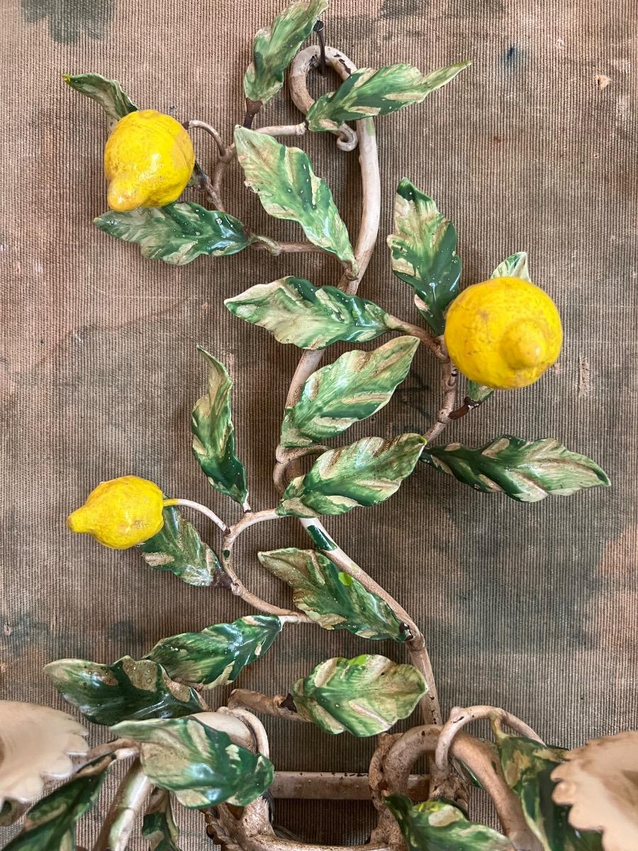 Paire d’appliques citrons métal 1950