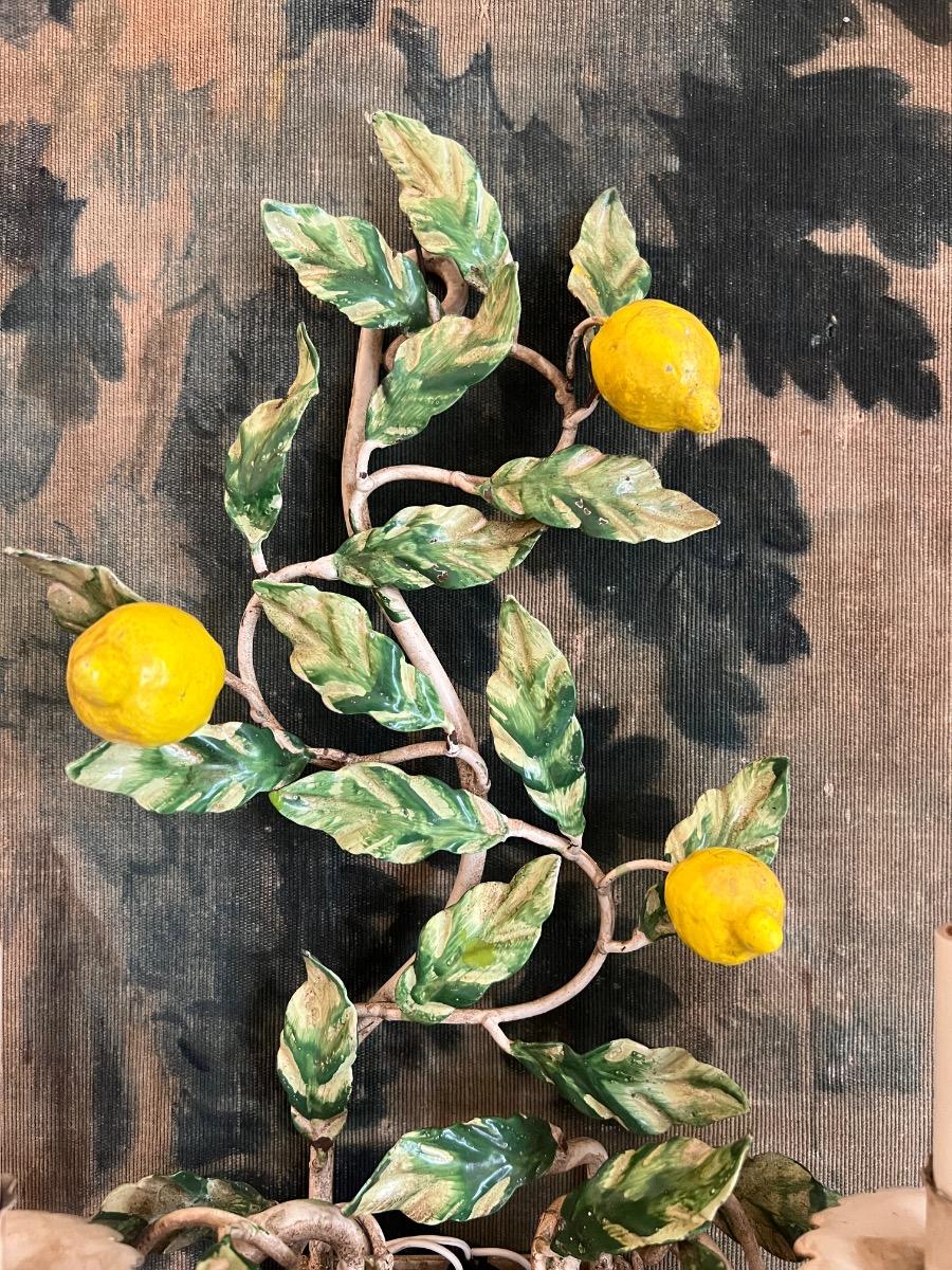 Paire d’appliques citrons métal 1950