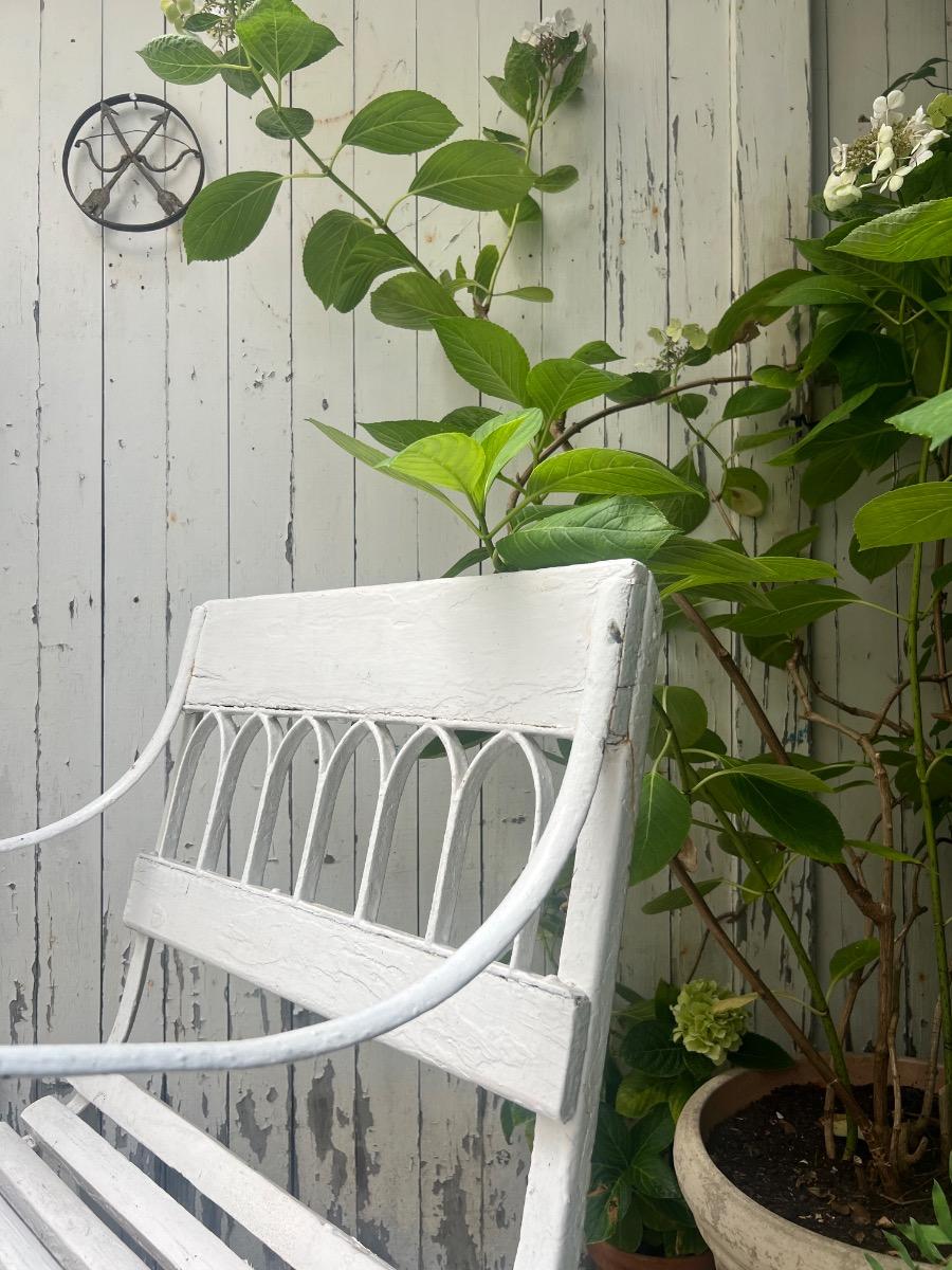 Large fauteuil de jardin XIXème