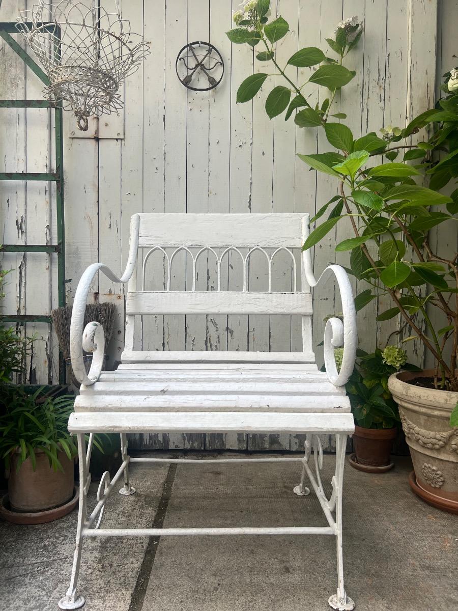 Large fauteuil de jardin XIXème