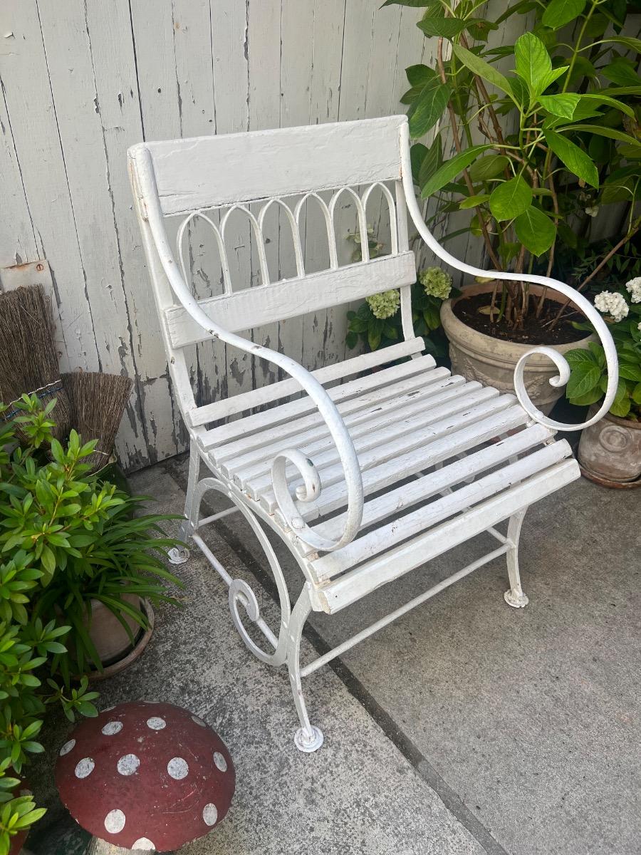 Large fauteuil de jardin XIXème