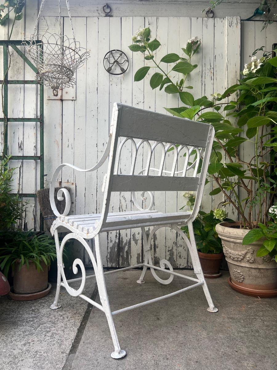 Large fauteuil de jardin XIXème